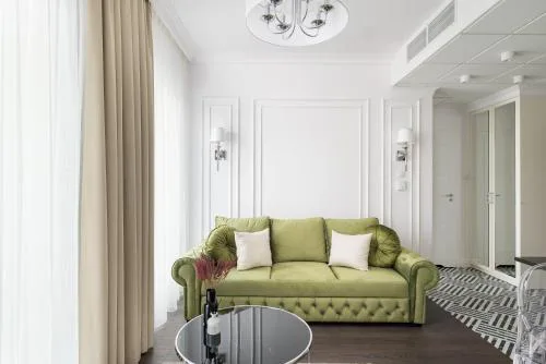 Bright Crystal Premium Apartment by BookingHost
