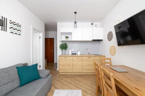 Burakowska 16B - Apartment with Balcony by Noclegi Renters