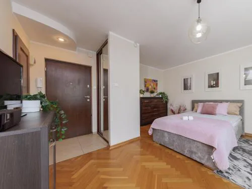 Cardamon Apartment City Center