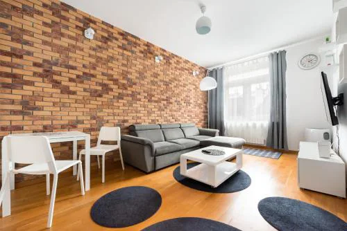Chmielna City Centre Apartment by BookingHost