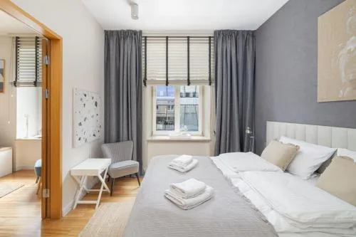 Chmielna Spacious City Center Apartment