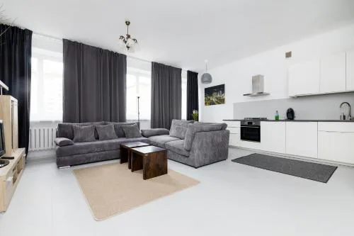 City Centre Apartment by BookingHost
