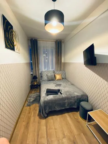 ClickTheFlat Wola Apart Rooms