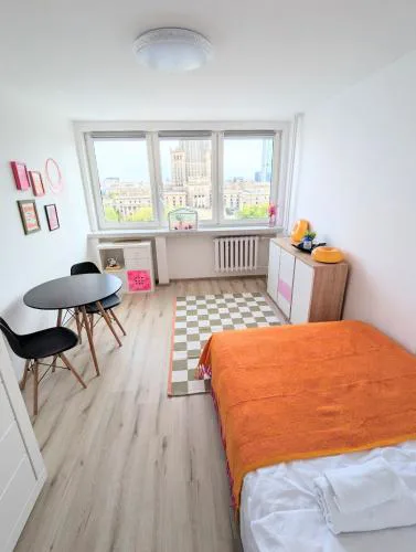 Colorful studio with Palace view - City center