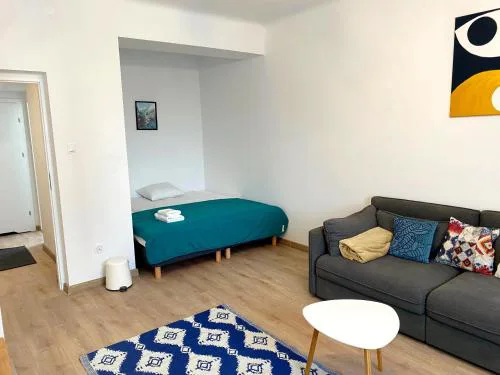 Cool Life Apartment