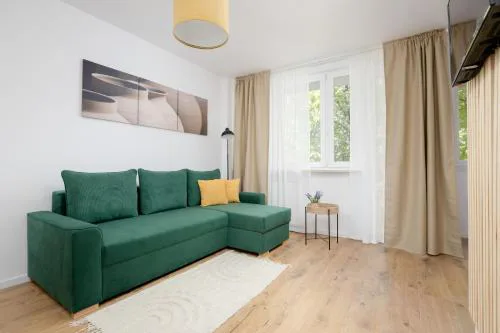 Cozy Apartment near Royal Baths Park by Noclegi Renters