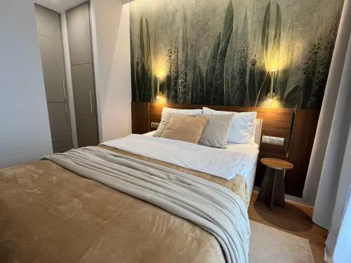 Deluxe Domaniewska Studio Apartment with AC by Renters Prestige