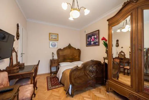 Downtown Antique Apartment by BookingHost