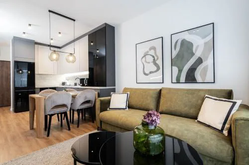 Earthy Elegance Suite Mokotow