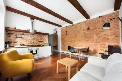 Głogowa Bricks Apartment by BookingHost