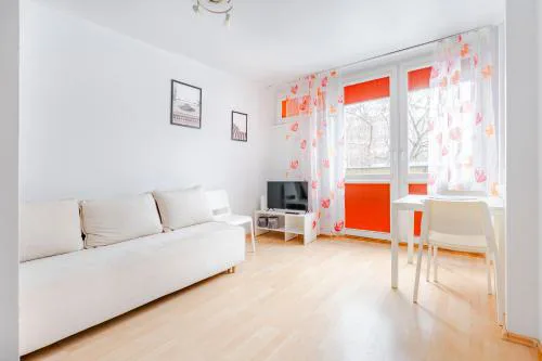 Grzybowska str Apt City center