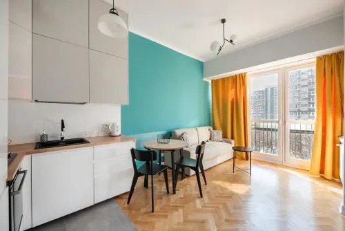 Grzybowska Sundown City Centre Apartment by BookingHost