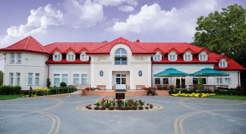 Hotel Złote Dęby
