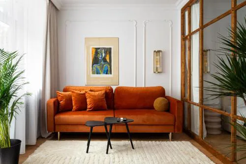 Hoża Modern Apartment by BookingHost