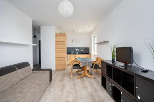 Krzyżówki Comfort Apartment by BookingHost