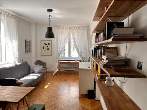 Literackie atelier na Dobrej