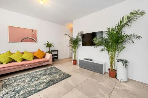 Lumina comfortable apartment with balcony