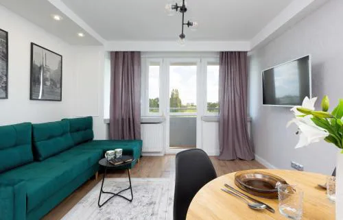 Metro Marymont Apartment by Noclegi Renters