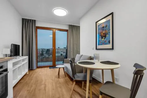 Metro Wierzbno Cosy Apartment by BookingHost