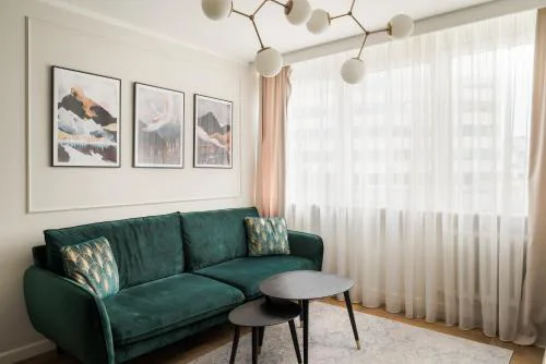 Metro Wierzbno Deluxe Apartment by BookingHost