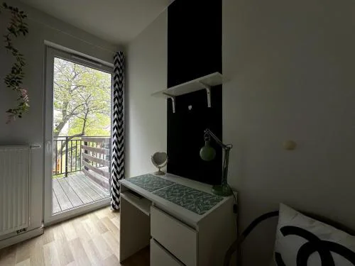Mobile Room for Summer