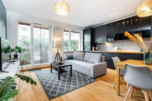 Modern 2 Bedroom Apartment with Parking Bemowo