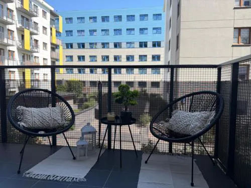 Modern apartment near to the Chopin's airport Cybernetyki 2A