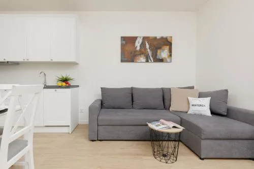 Modern Family Apartment with Parking by Noclegi Renters