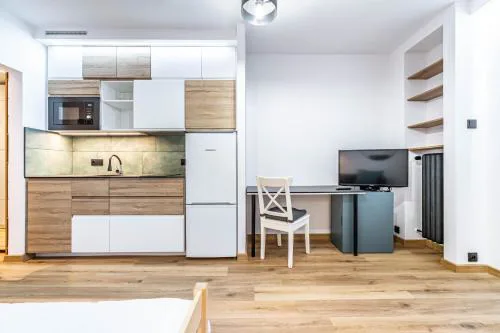 Modern Studio close to the Metro