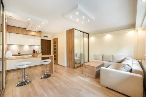 Mokotów Orzycka Beige Studio by BookingHost