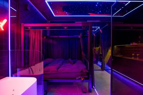 No Limits House - Apartament BDSM Red Desire
