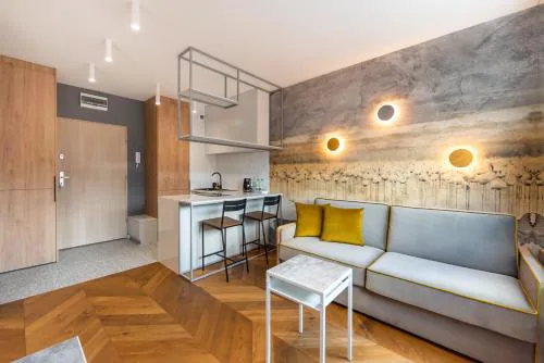 Nowa Praga Geometric Yellow Apartment by BookingHost
