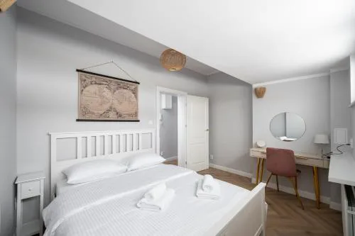 Nowy Świat 22 Luxury Apartment by BookingHost