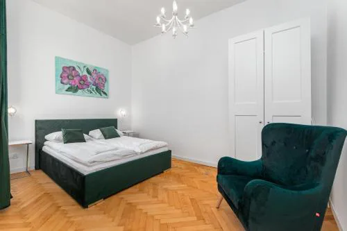 Nowy Świat 28 by Homeprime