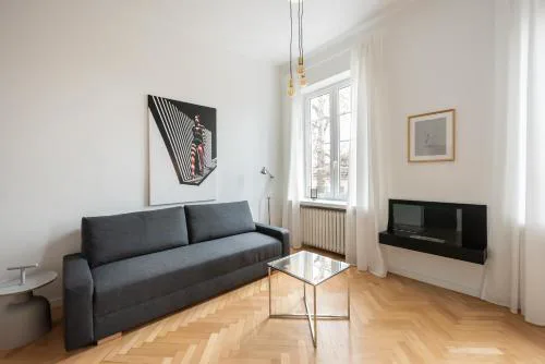 Old Town Basilisk Apartment by BookingHost