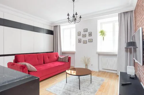 Old Town Grey Apartment by BookingHost