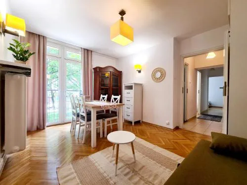 Peaceful 3-room flat by the old town