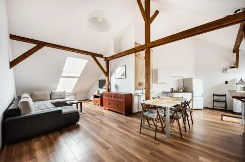 Plac Narutowicza Two-Level Apartment by BookingHost