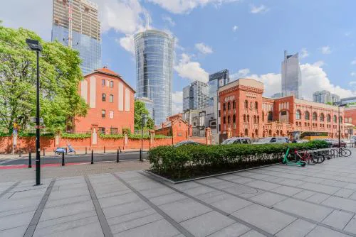 Premium Apartments in the Center of Warsaw with FREE Parking & Balcony