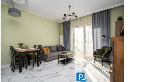 Prymasa Tysiąclecia 83A Separate Bedroom Free Garage By Perfect Apart 634 & 635