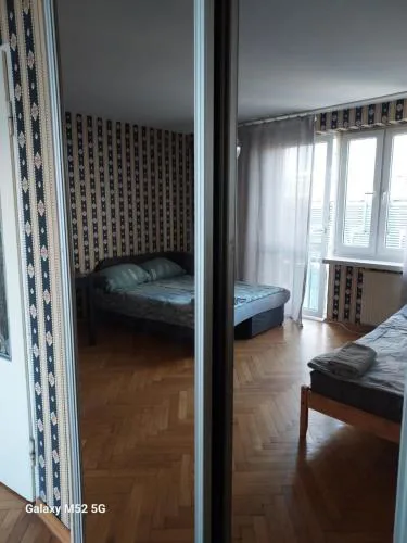 Варшава ,центр,біля метро Rondo ONZ apartamenty Roland Aleja Jana Pawła II,18