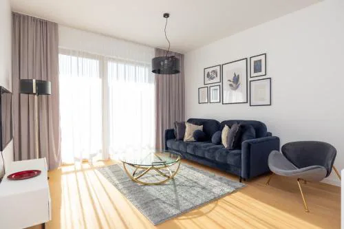 Sadyba Purple Luxury Apartment by BookingHost