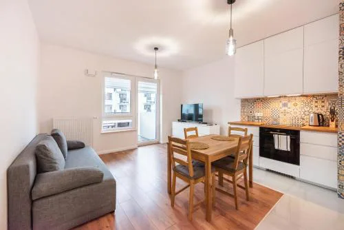Saska Kępa Bright Apartament by BookingHost