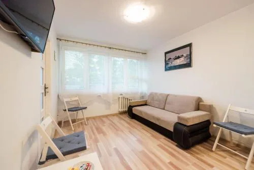 Solec Powiśle Apartment by BookingHost