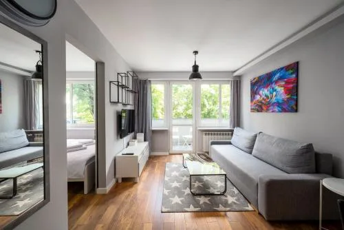Solec Powiśle Pleasant Apartment by BookingHost