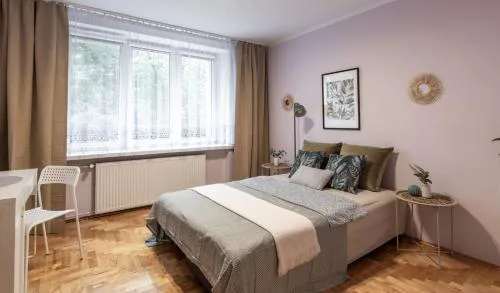 Stępińska Apartment near Royal Łazienki by Mia