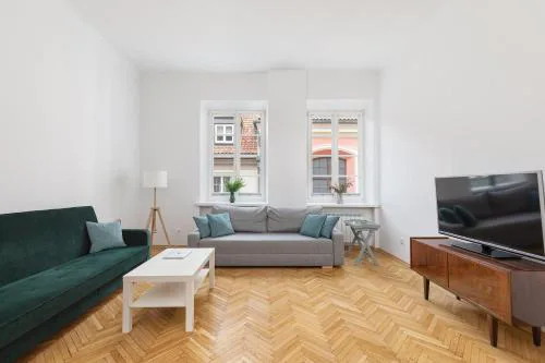 Stylish Apartment Świętojańska by Noclegi Renters