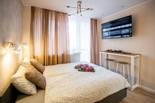 Super Central studio with Balcony & View!