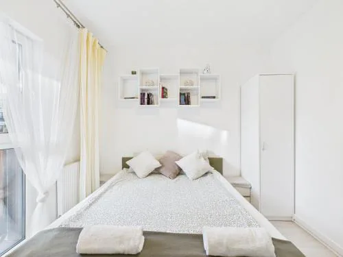 SuperApart Augustówka 73 "1BR Home with Balcony & Pet-Friendly"