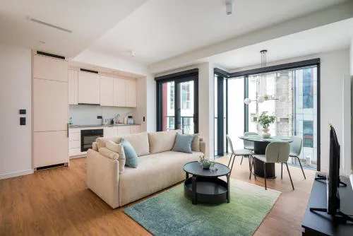 Towarowa Towers Premium Apartment by BookingHost
